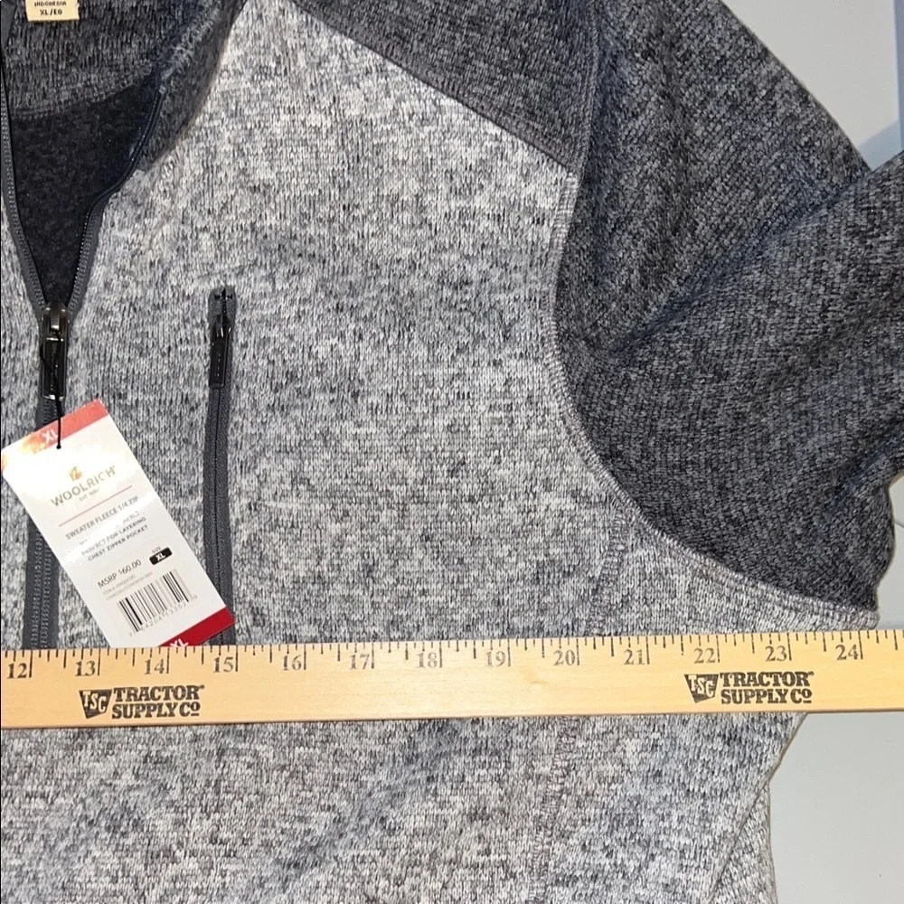 Woolrich Men's Zip-Up Sweater in Gray and Black XL